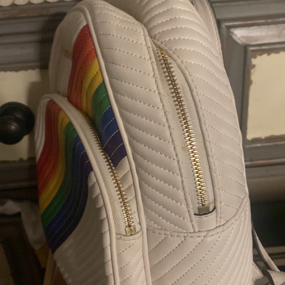 rainbow pride backpack!! - Picture 4 of 4